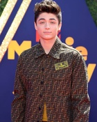 Asher Angel : asher-angel-1561130767.jpg