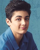 Asher Angel : asher-angel-1562782175.jpg