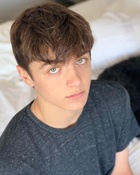 Asher Angel : asher-angel-1562800948.jpg