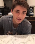 Asher Angel : asher-angel-1564840772.jpg