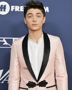 Asher Angel : asher-angel-1565197650.jpg