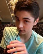 Asher Angel : asher-angel-1568132829.jpg