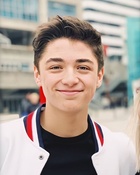 Asher Angel : asher-angel-1568222993.jpg