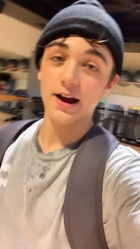 Asher Angel : asher-angel-1569452423.jpg