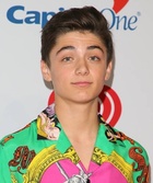 Asher Angel : asher-angel-1575662457.jpg