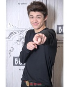 Asher Angel : asher-angel-1579389231.jpg