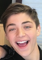 Asher Angel : asher-angel-1590331993.jpg