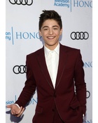 Asher Angel : asher-angel-1591553904.jpg