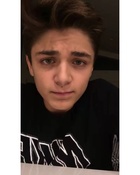 Asher Angel : asher-angel-1591571214.jpg