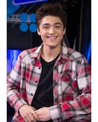 Asher Angel : asher-angel-1592762626.jpg