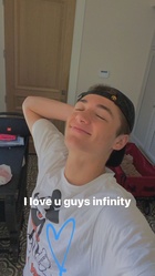 Asher Angel : asher-angel-1594492065.jpg