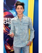 Asher Angel : asher-angel-1599790571.jpg