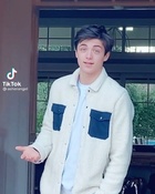 Asher Angel : asher-angel-1613144749.jpg