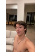 Asher Angel : asher-angel-1627486749.jpg