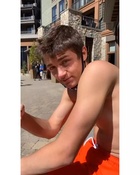 Asher Angel : asher-angel-1633656498.jpg