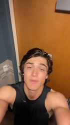 Asher Angel : asher-angel-1634324841.jpg