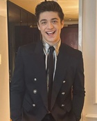 Asher Angel : asher-angel-1678312053.jpg