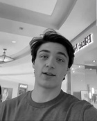 Asher Angel : asher-angel-1680711006.jpg