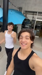 Asher Angel : asher-angel-1697692019.jpg