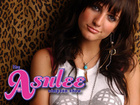 Ashlee Simpson-Wentz : ashleesimpson_1287892014.jpg