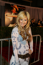 Ashley Tisdale : TI4U_u1141963177.jpg