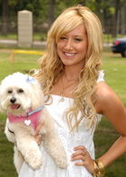 Ashley Tisdale : TI4U_u1150328711.jpg