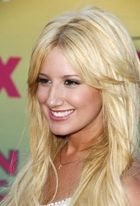 Ashley Tisdale : TI4U_u1160231812.jpg