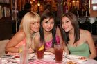 Ashley Tisdale : TI4U_u1189135994.jpg