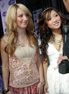 Ashley Tisdale : TI4U_u1213286664.jpg