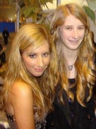 Ashley Tisdale : TI4U_u1230833097.jpg