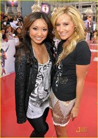 Ashley Tisdale : TI4U_u1256788781.jpg