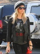 Ashley Tisdale : ashley-tisdale-1324317775.jpg