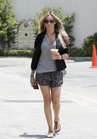 Ashley Tisdale : ashley-tisdale-1358033400.jpg