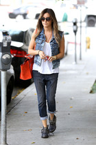 Ashley Tisdale : ashley-tisdale-1379959204.jpg