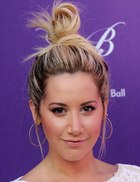 Ashley Tisdale : ashley-tisdale-1387391752.jpg