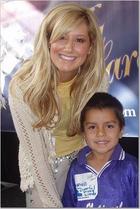 Ashley Tisdale : ashley_tisdale_1188057567.jpg