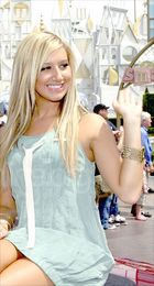 Ashley Tisdale : ashley_tisdale_1190039571.jpg