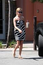 Ashley Tisdale : ashley_tisdale_1212335654.jpg