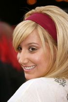 Ashley Tisdale : ashley_tisdale_1217215842.jpg