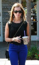 Ashley Tisdale : ashley_tisdale_1227044898.jpg