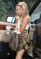 Ashley Tisdale : ashley_tisdale_1229447762.jpg