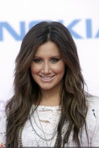 Ashley Tisdale : ashley_tisdale_1243792442.jpg