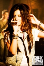 Ashley Tisdale : ashley_tisdale_1249201324.jpg