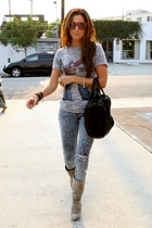 Ashley Tisdale : ashley_tisdale_1250311504.jpg