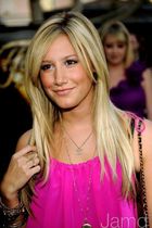 Ashley Tisdale : ashley_tisdale_1253839552.jpg