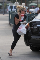 Ashley Tisdale : ashley_tisdale_1254428032.jpg