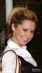 Ashley Tisdale : ashley_tisdale_1254472574.jpg