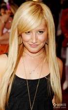 Ashley Tisdale : ashley_tisdale_1254472584.jpg