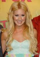 Ashley Tisdale : ashley_tisdale_1254472736.jpg