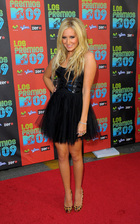 Ashley Tisdale : ashley_tisdale_1255844655.jpg